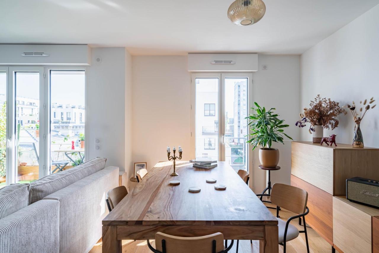 Stunning Apartment With Balcony To Visit Paris Levallois-Perret Bagian luar foto