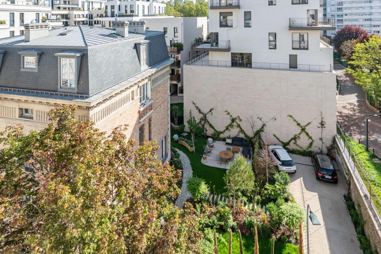 Stunning Apartment With Balcony To Visit Paris Levallois-Perret Bagian luar foto